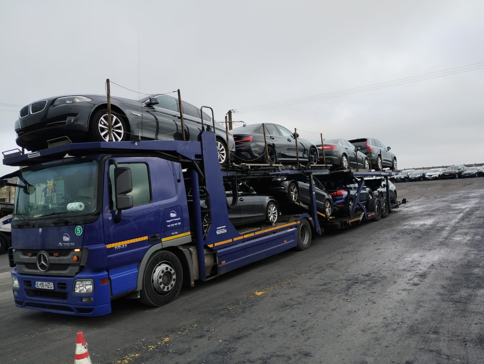 Transport auto pe vreme innorata